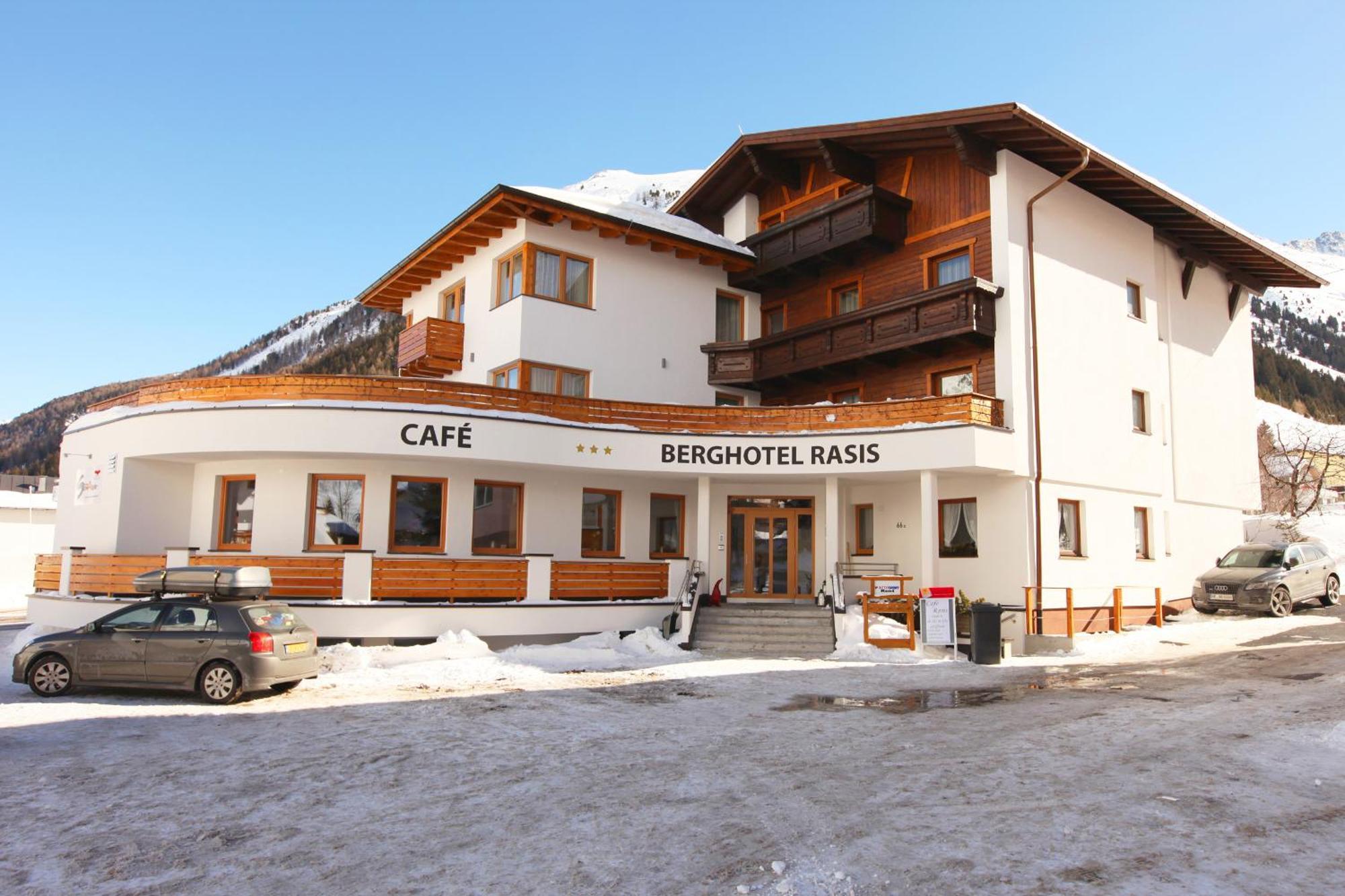 Berghotel Rasis Galtuer Luaran gambar