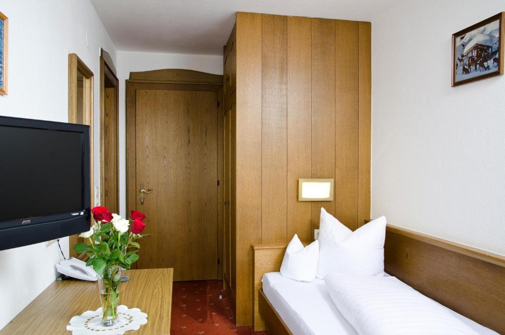 Berghotel Rasis Galtuer Bilik gambar