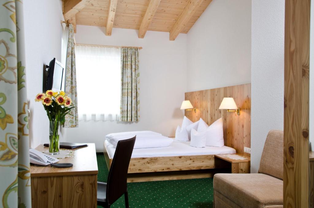 Berghotel Rasis Galtuer Bilik gambar