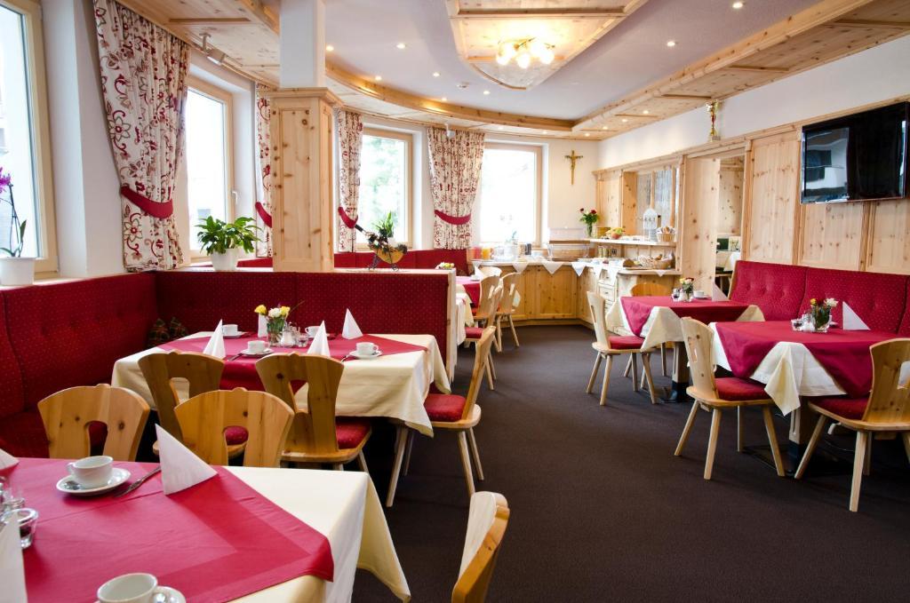 Berghotel Rasis Galtuer Luaran gambar